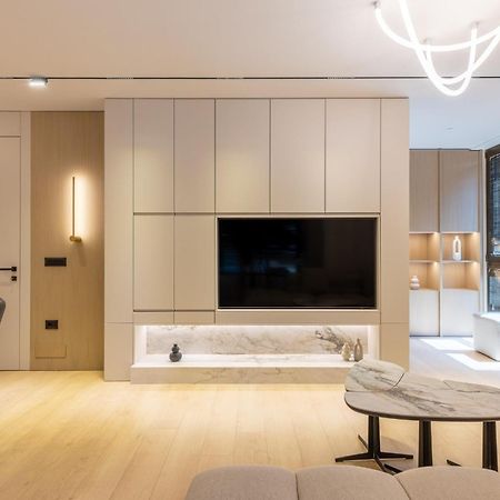 Central Inn, New Bazaar Apartment Тирана Экстерьер фото