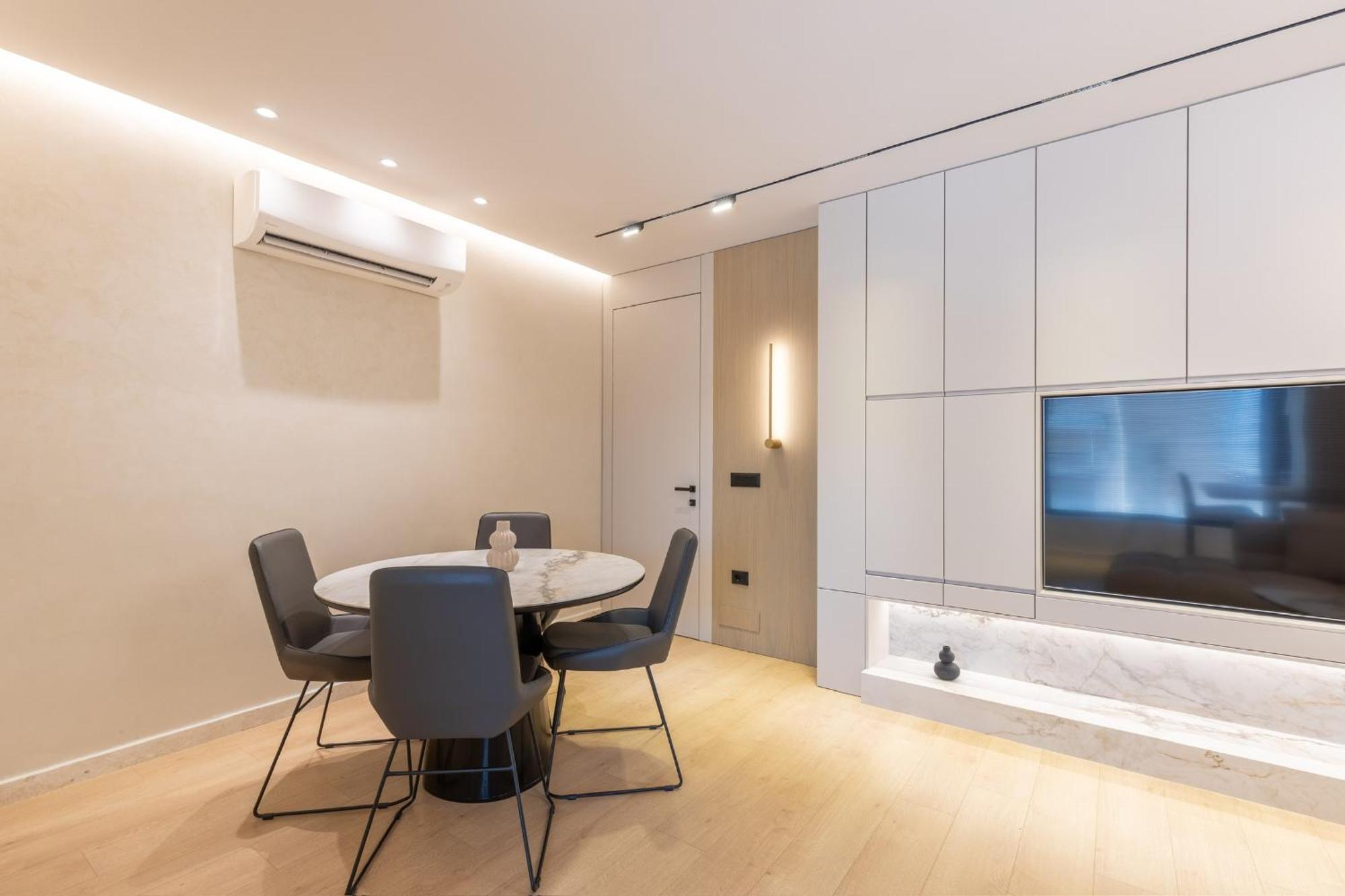 Central Inn, New Bazaar Apartment Тирана Экстерьер фото