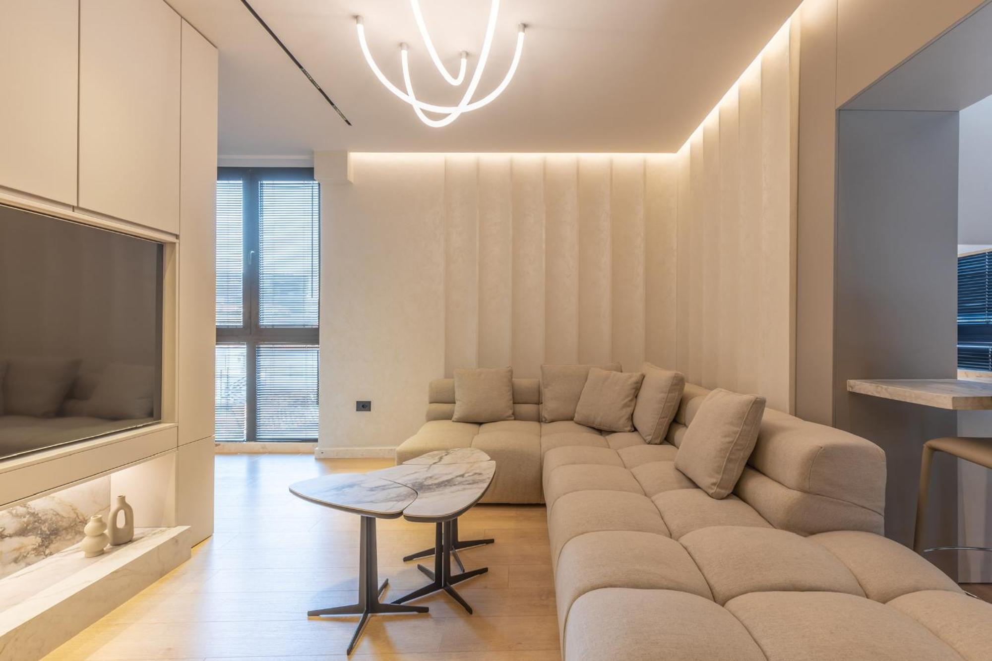 Central Inn, New Bazaar Apartment Тирана Экстерьер фото